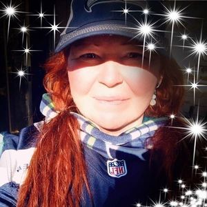 Meet your Posher, Holly